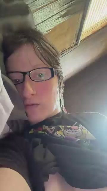 Cosmic_sunshine live cam on Cam4