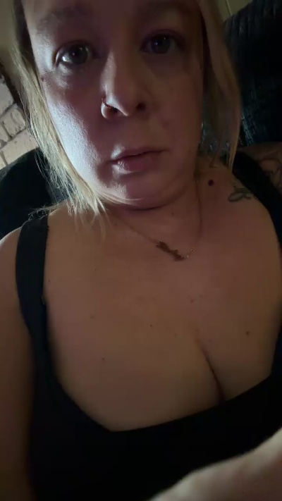 Countrybabexo live cam on Cam4