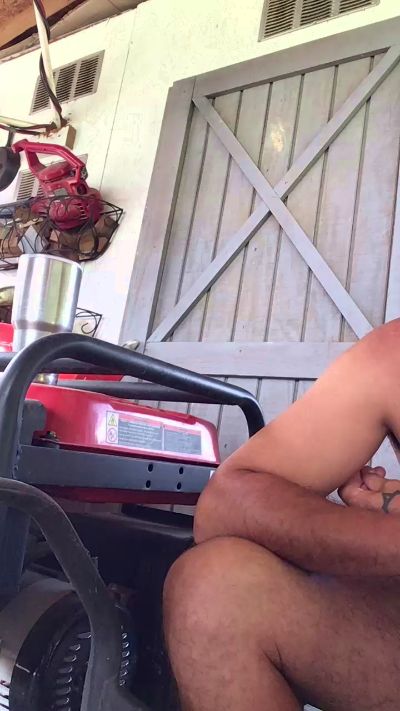 Countryjoe2002 live cam on Cam4