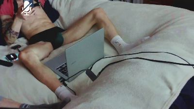 Couple_londonw1 live cam on Cam4