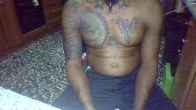 CouplesHot1993 live cam on Cam4