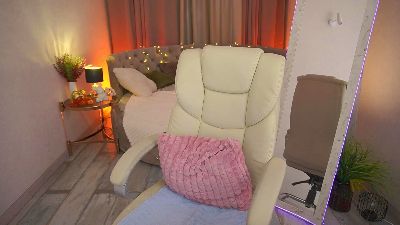 CozyyMell live cam on Cam4