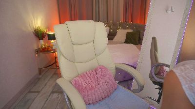 CozyyMell live cam on Cam4