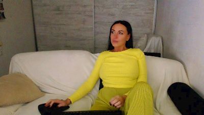 CralaSDream live cam on Cam4