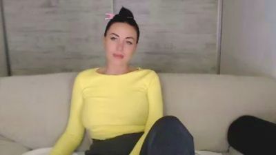 CralaSDream live cam on Cam4