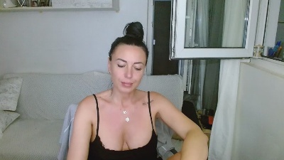 CralaSDream live cam on Cam4