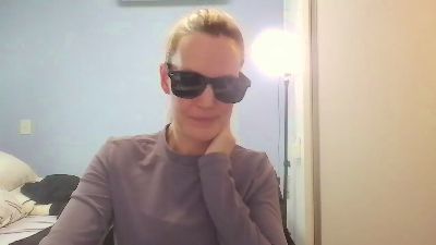 CrazyAnny1 live cam on Cam4