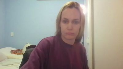 CrazyAnny1 live cam on Cam4