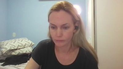 CrazyAnny1 live cam on Cam4