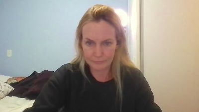 CrazyAnny1 live cam on Cam4