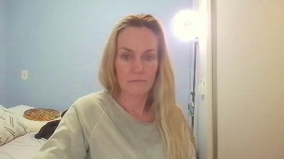 CrazyAnny1 live cam on Cam4