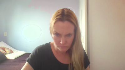 CrazyAnny1 live cam on Cam4