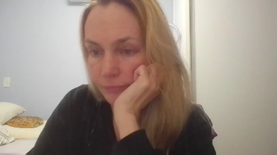 CrazyAnny1 live cam on Cam4