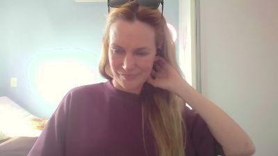 CrazyAnny1 live cam on Cam4