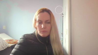 CrazyAnny1 live cam on Cam4
