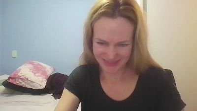 CrazyAnny1 live cam on Cam4
