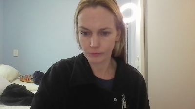 CrazyAnny1 live cam on Cam4