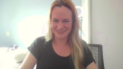 CrazyAnny1 live cam on Cam4