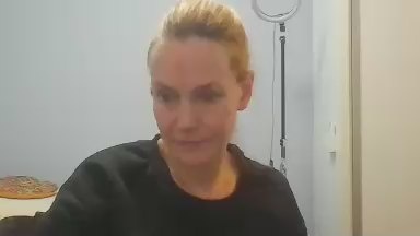 CrazyAnny1 live cam on Cam4