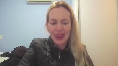 CrazyAnny1 live cam on Cam4