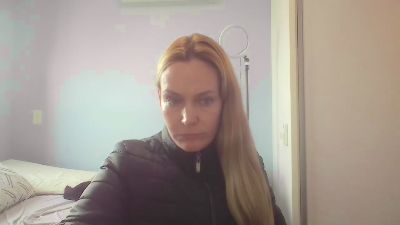 CrazyAnny1 live cam on Cam4