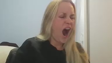 CrazyAnny1 live cam on Cam4