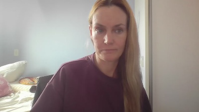 CrazyAnny1 live cam on Cam4