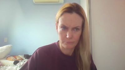 CrazyAnny1 live cam on Cam4