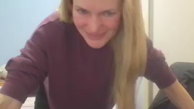 CrazyAnny1 live cam on Cam4