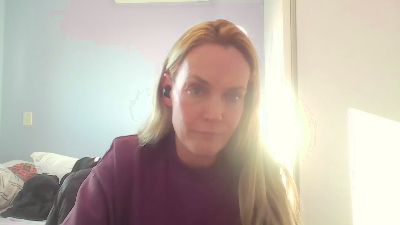 CrazyAnny1 live cam on Cam4