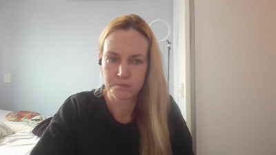 CrazyAnny1 live cam on Cam4
