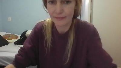 CrazyAnny1 live cam on Cam4