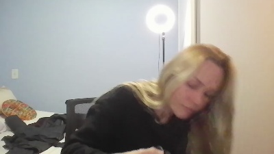 CrazyAnny1 live cam on Cam4