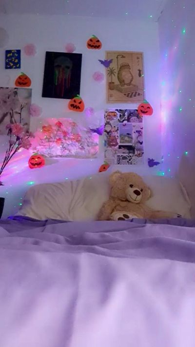 CrazyMom69 live cam on Cam4