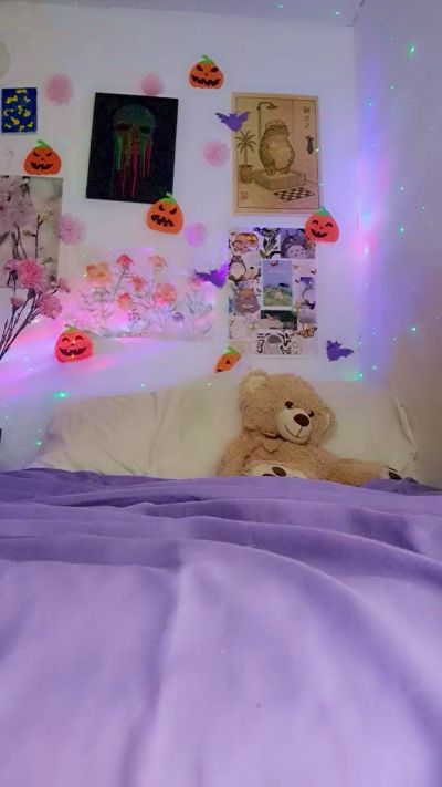CrazyMom69 live cam on Cam4