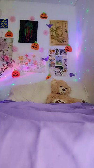 CrazyMom69 live cam on Cam4