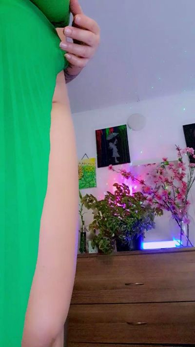 CrazyMom69 live cam on Cam4