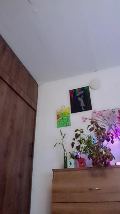 CrazyMom69 live cam on Cam4