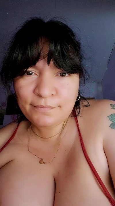 CrazyMom69 live cam on Cam4
