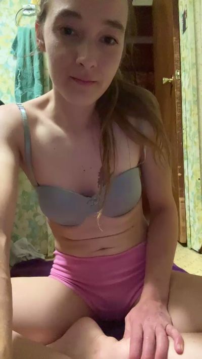 Crazycatlover67 live cam on Cam4