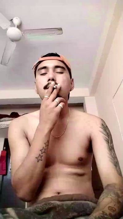 Creamycone69 live cam on Cam4