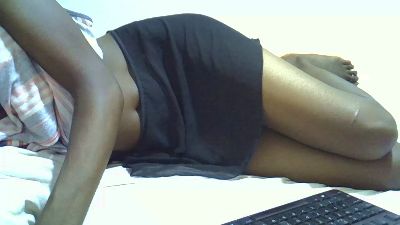 Creamypussie1 live cam on Cam4