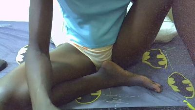 Creamypussie1 live cam on Cam4
