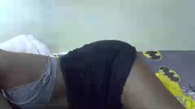 Creamypussie1 live cam on Cam4