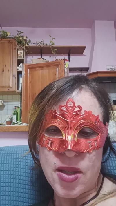 CriPriscilla live cam on Cam4