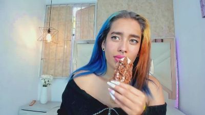 Criistal_Raveen live cam on Cam4