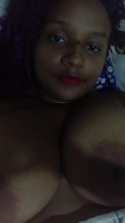Crislucia2026 live cam on Cam4