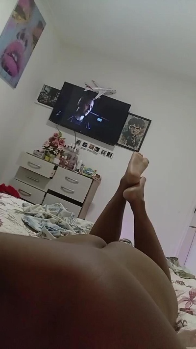 Crislucia2026 live cam on Cam4