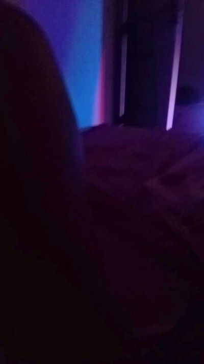 Crislucia2026 live cam on Cam4