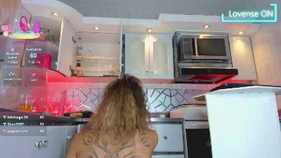 Crisozz live cam on Cam4